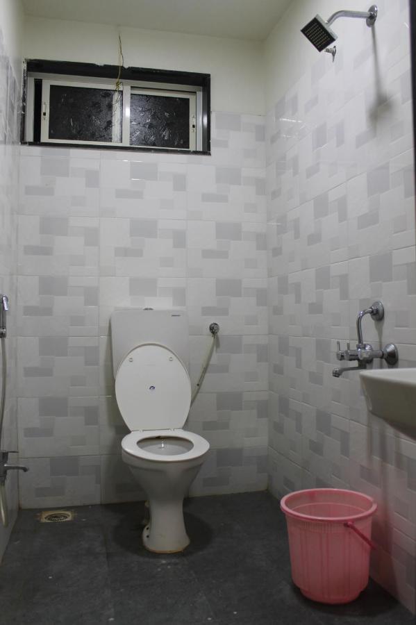 מלון פונה Mukesh Residency מראה חיצוני תמונה